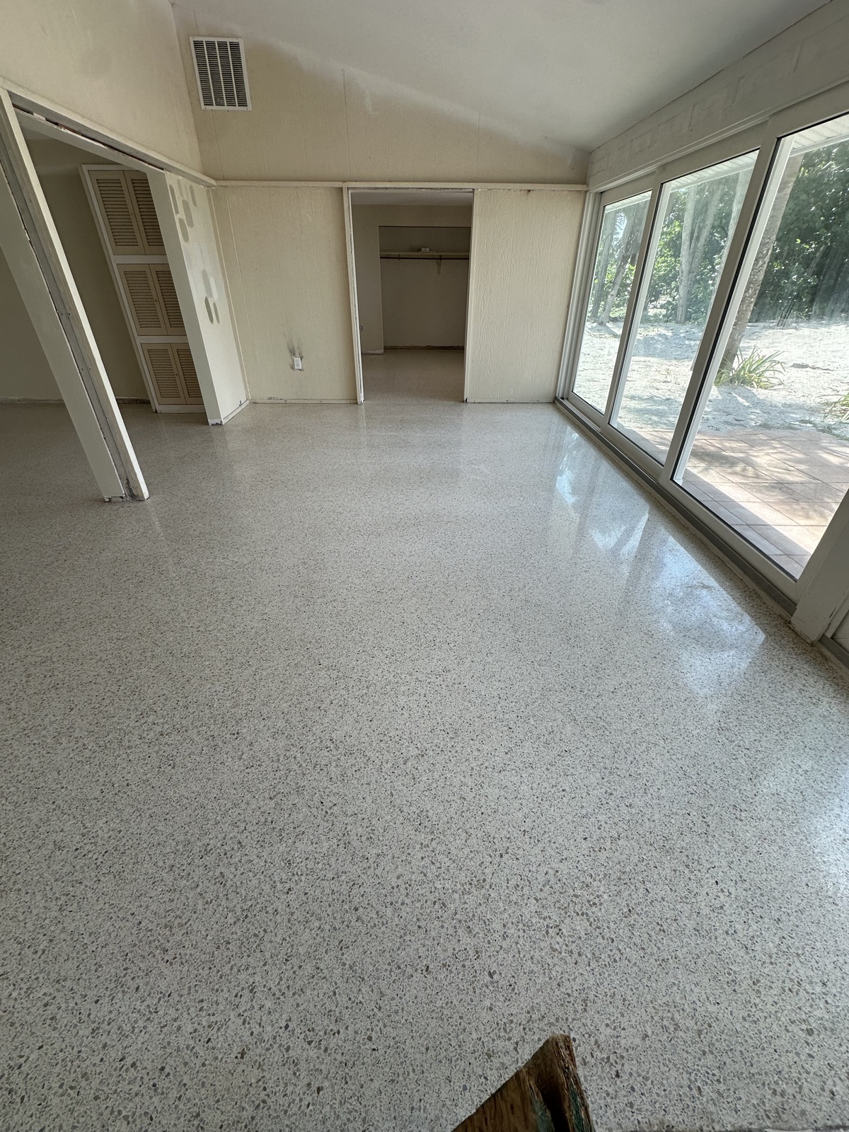 The same sunroom after resurfacing and polishing